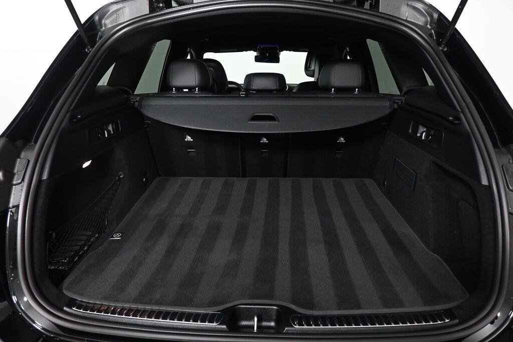 Certified Used 2025 Black Mercedes-Benz GLC 300 image 14