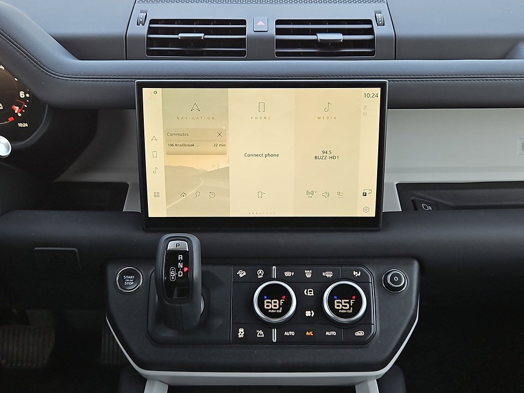 Used 2025  Land Rover 110 P300 S image 20