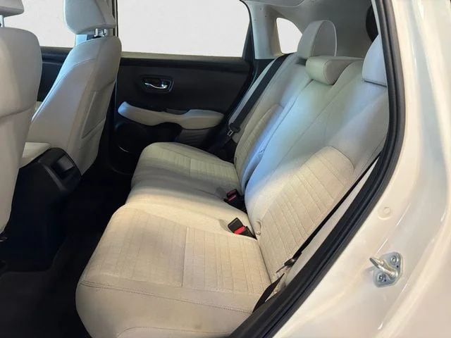Used 2023 Platinum White Pearl Honda LX image 14