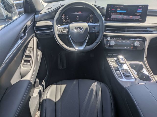 New 2027 MINERAL BLACK INFINITI Luxe FWD image 16