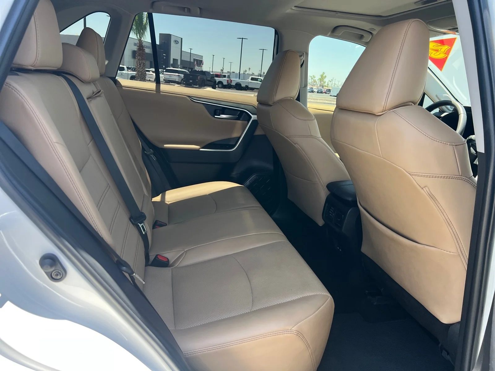 Used 2025 Wind Chill Pearl Toyota Limited image 8