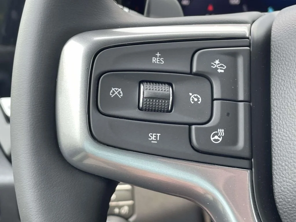 New 2026 Summit White Chevrolet LT image 26