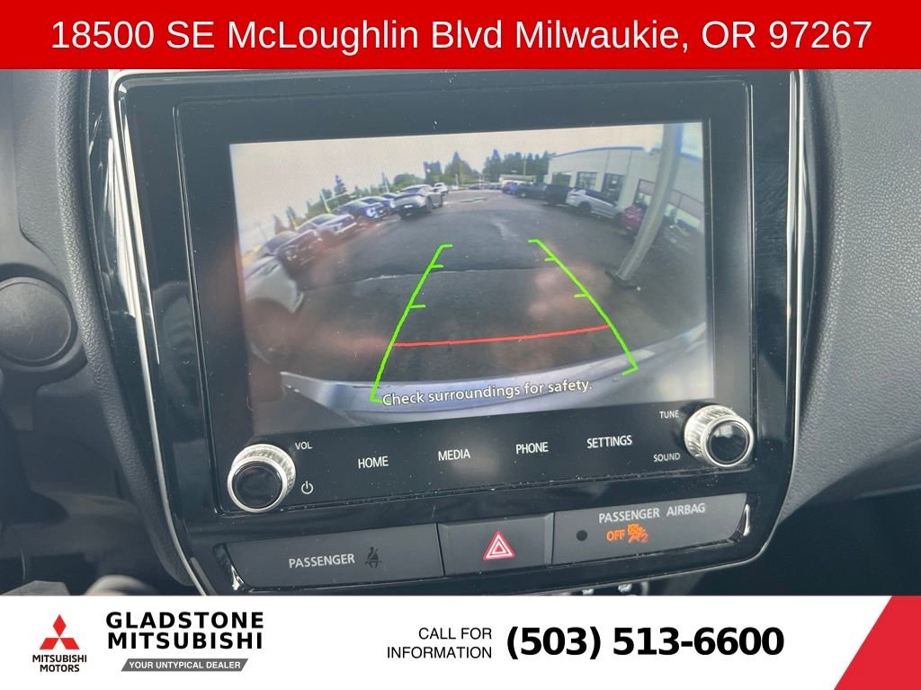 Used 2025 White Diamond Mitsubishi 2.0 ES image 12