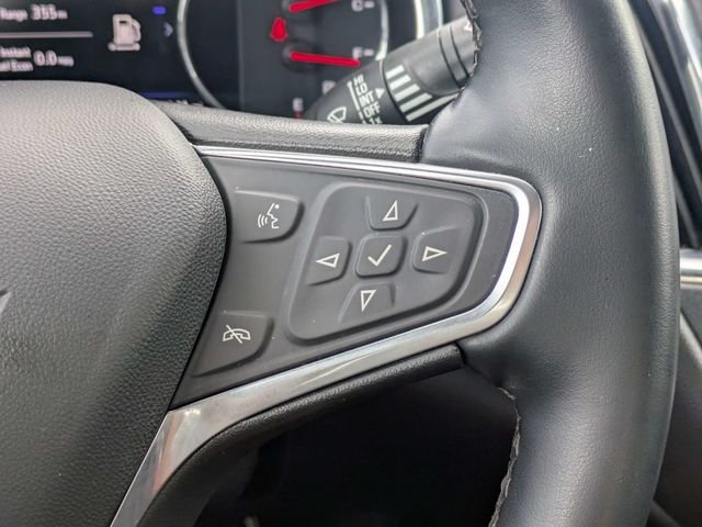 Used 2024 White Chevrolet LT image 25