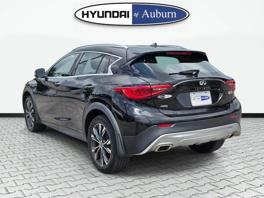 Used 2018 Black INFINITI Premium image 8