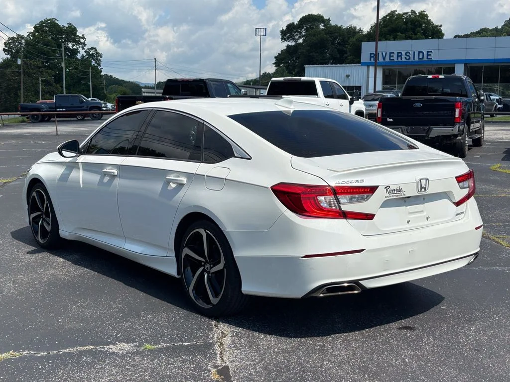 Used 2019  Honda Sport image 9