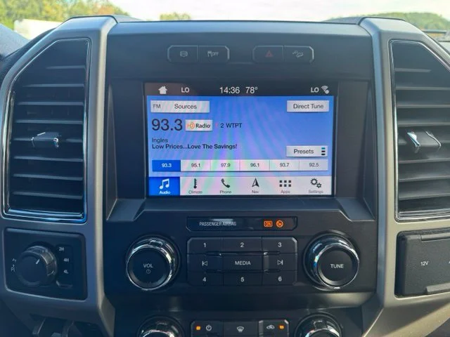 Used 2019 Gray Ford Lariat image 31
