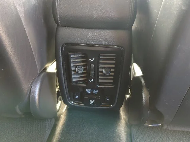 Used 2018 Black Jeep Summit image 24