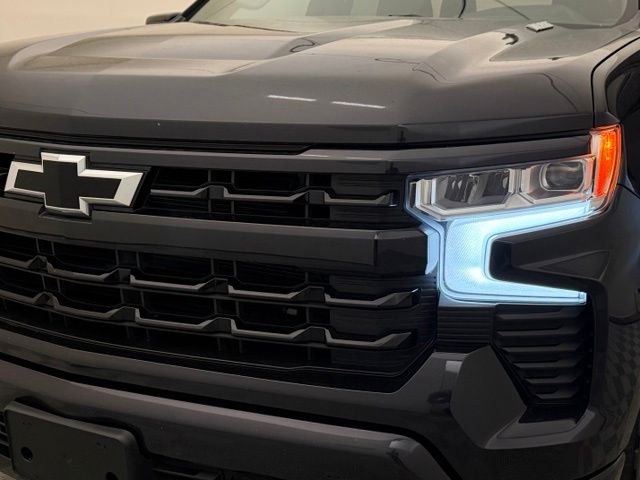 Used 2022 Dark Ash Metallic Chevrolet RST image 9