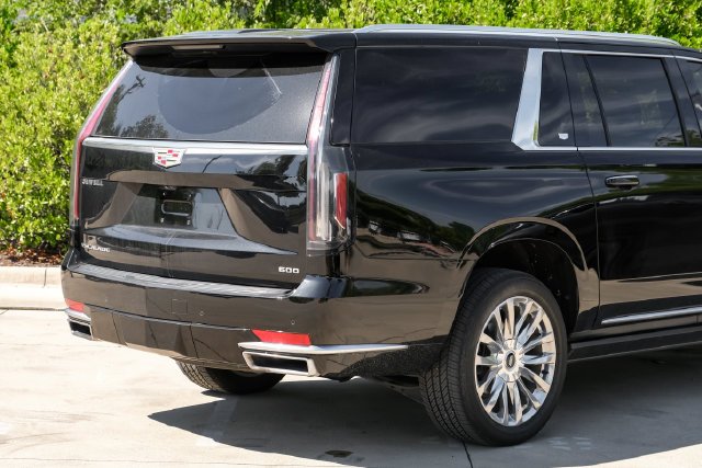 Used 2022 Black Cadillac Premium image 13