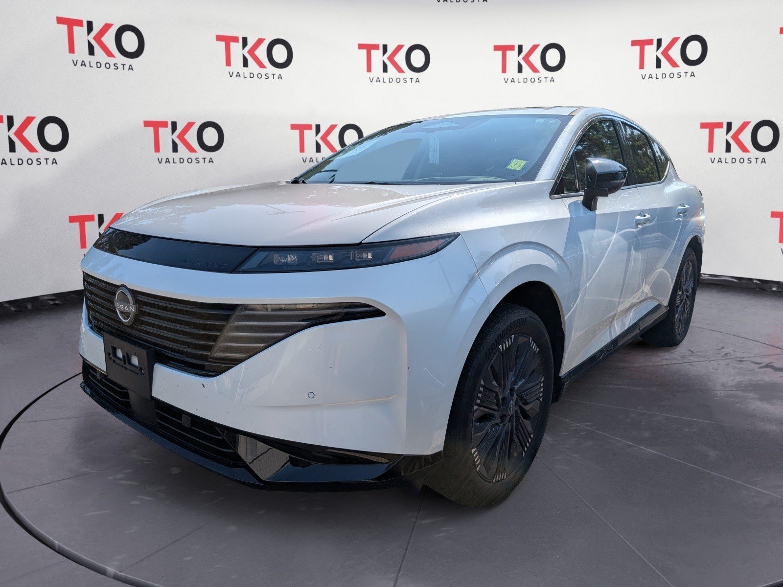 Used 2025 Everest White Pearl Tricoat Nissan Platinum image 5