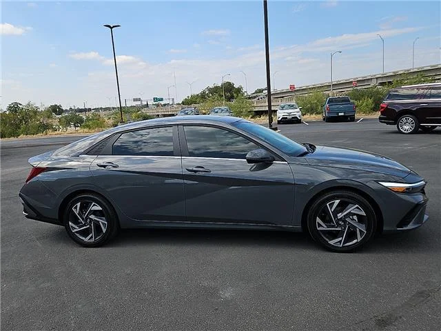 New 2026 Ecotronic Gray Hyundai Limited image 5