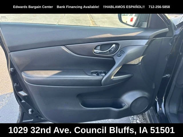 Used 2014 Black Nissan SV image 15