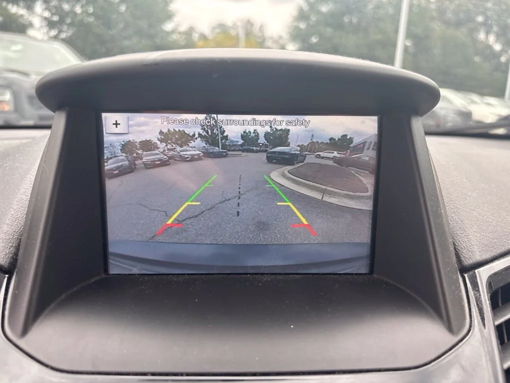 Used 2019 Black Ford SE image 12