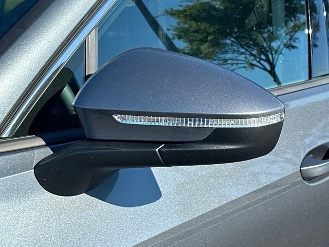 New 2026 Platinum Gray Metallic Volkswagen 2.0T SE image 9