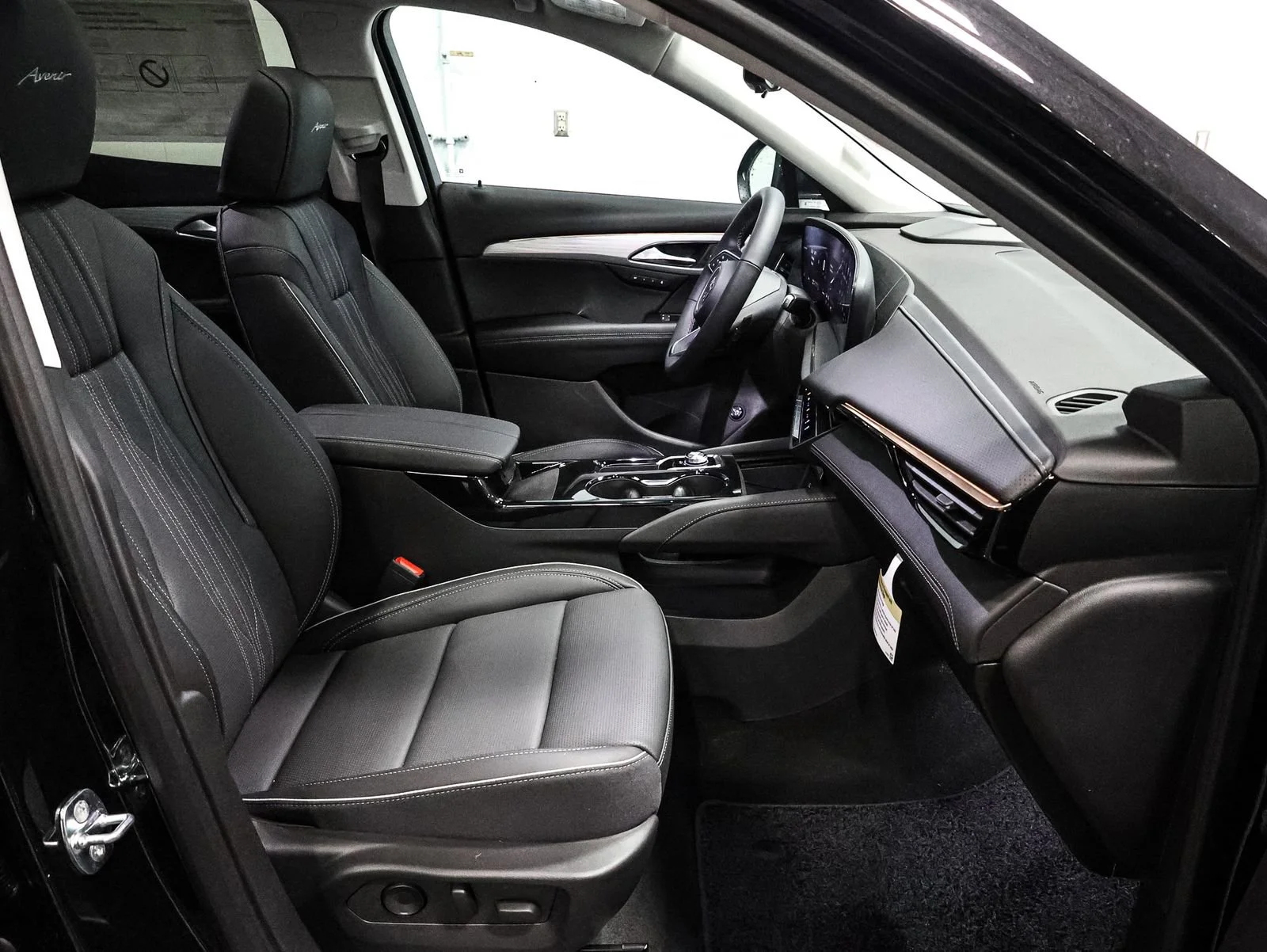 New 2026 Ebony Twilight Metallic Buick Avenir image 23