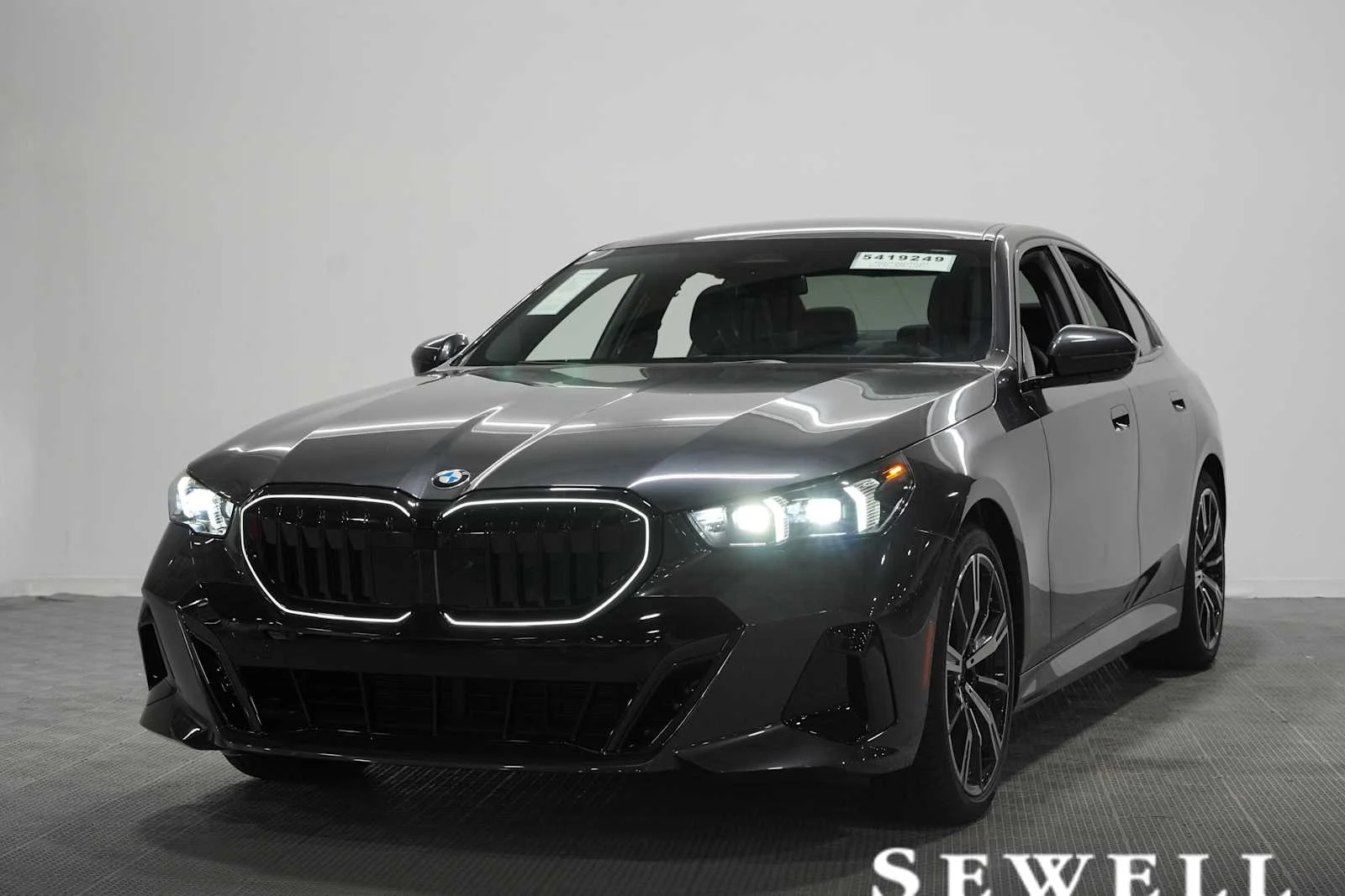 2026 BMW 5 Series 530i