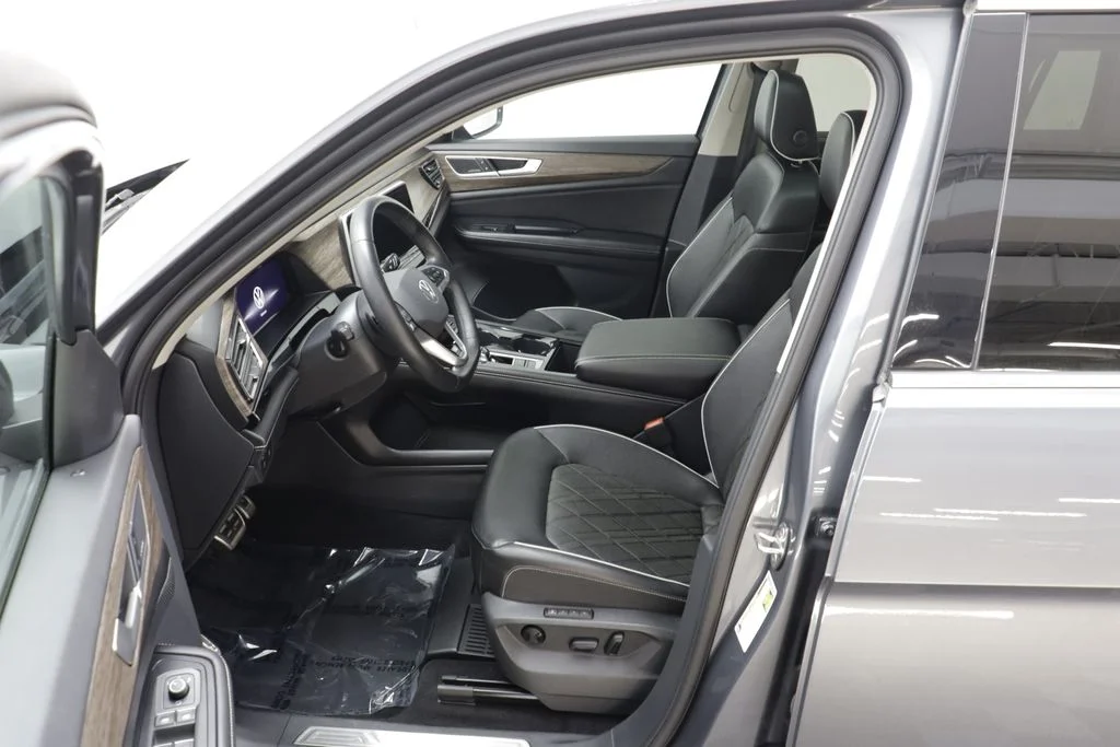 2024 Volkswagen Atlas SEL Premium R-Line - Photo 6