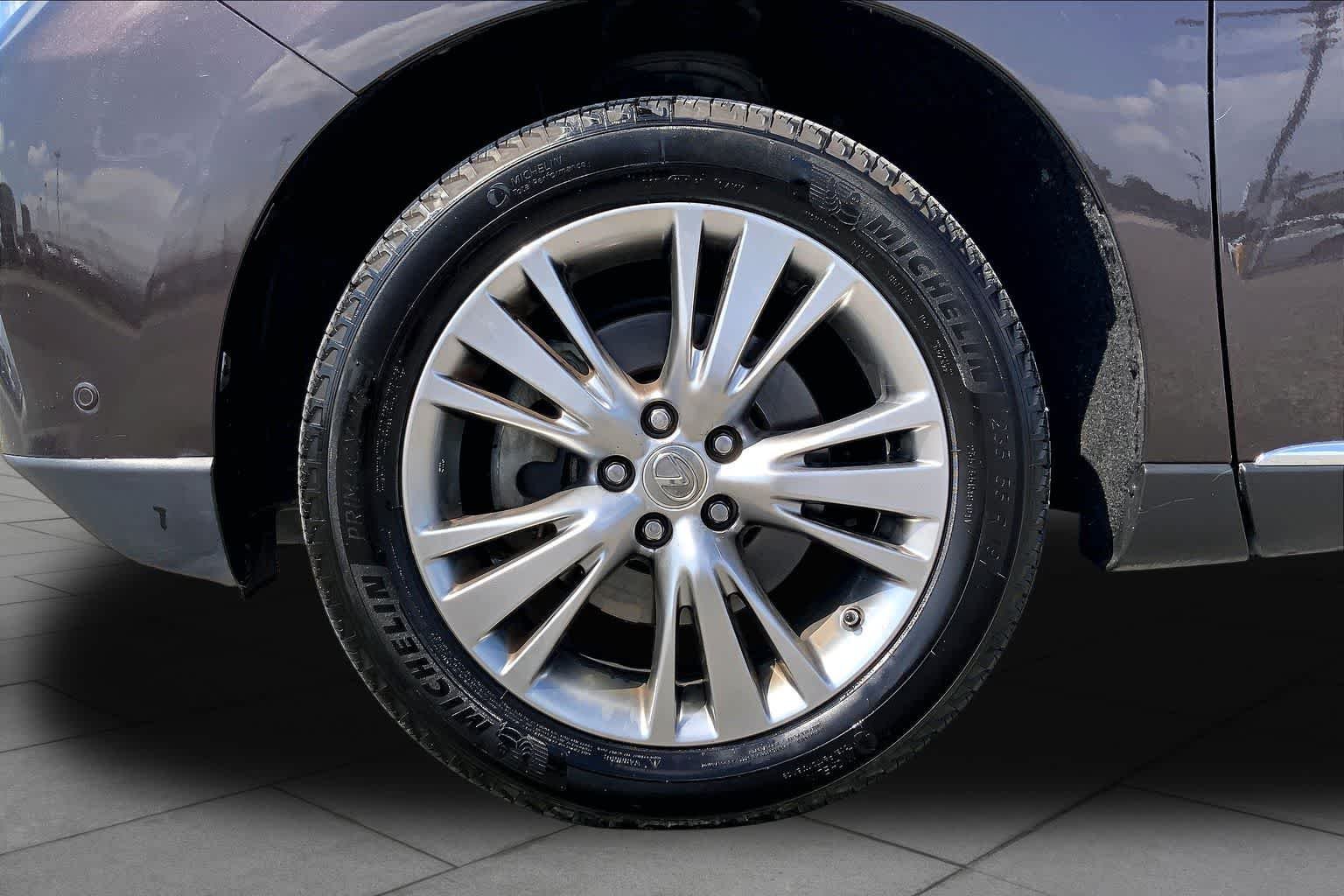 Used 2013 Fire Agate Lexus  image 11