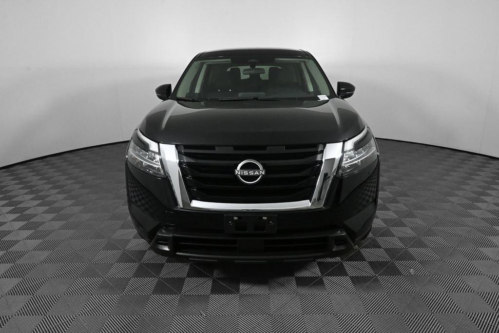 Used 2022 Black Nissan S image 31