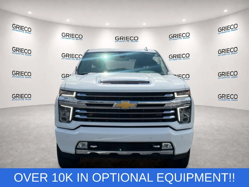Used 2023 White Chevrolet High Country image 2