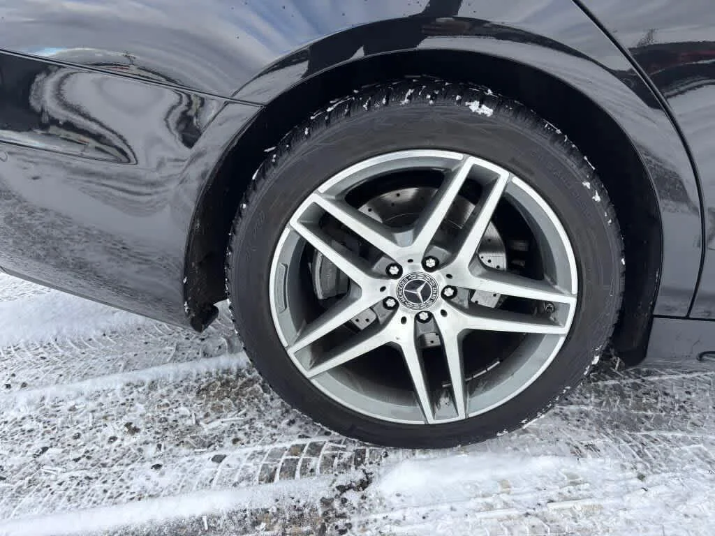 Used 2020 Obsidian Black Metallic Mercedes-Benz S 560 image 7