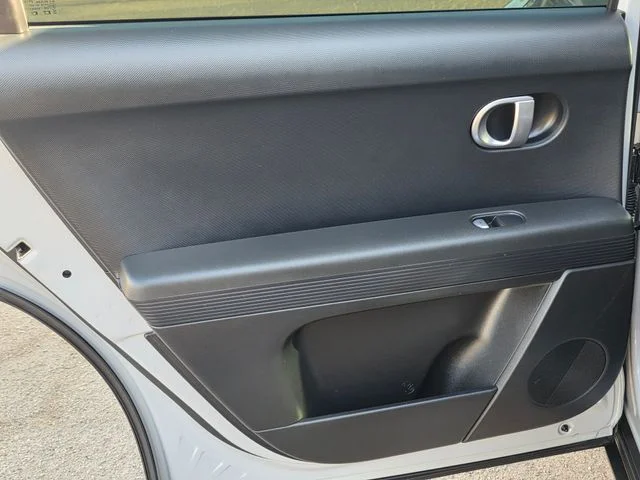 Used 2024 Gray Hyundai SE Standard Range image 16
