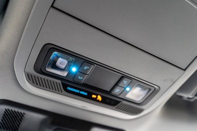 Used 2025 Iconic Silver Metallic Ford XLT image 32