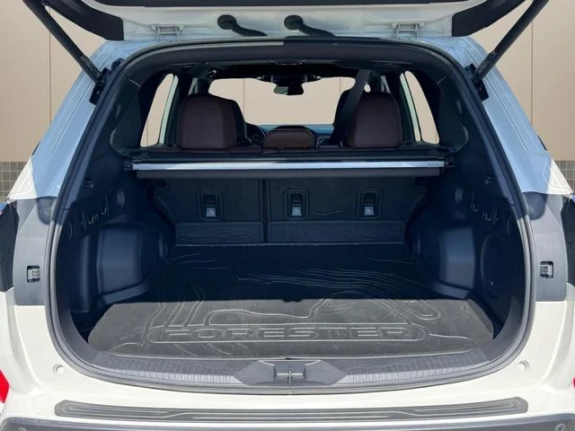 Used 2025 White Subaru Touring image 20