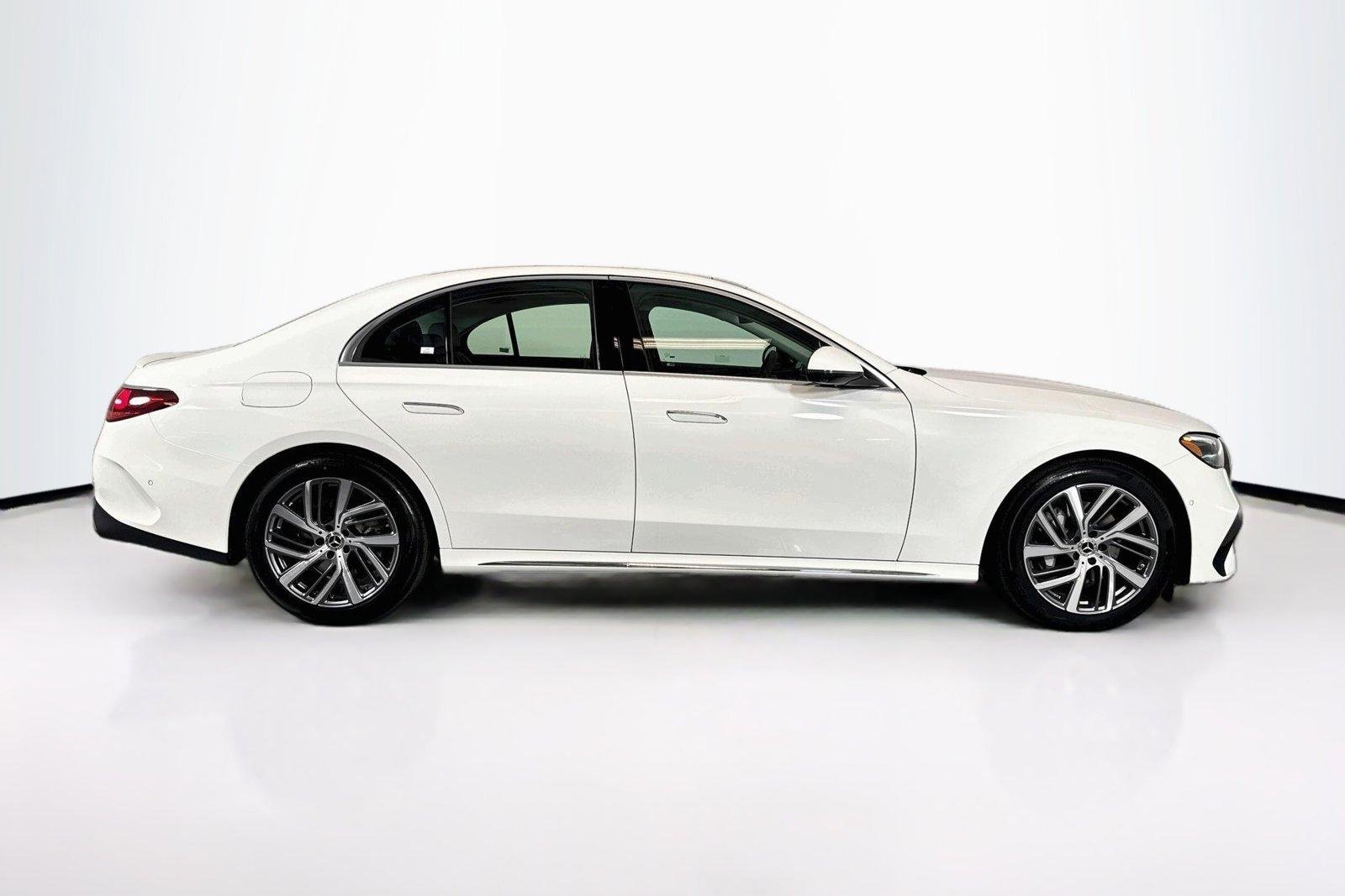 New 2026 Polar White Mercedes-Benz E 350 image 4
