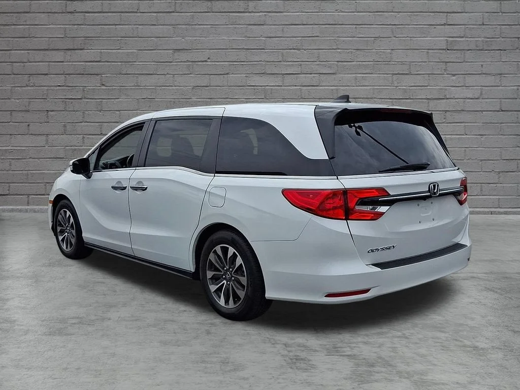 Used 2023 White Honda EX-L image 37