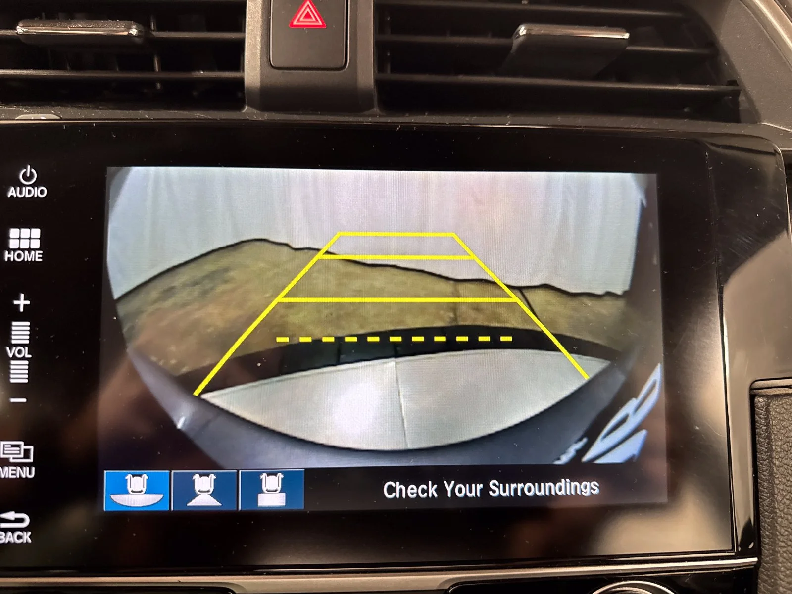 Used 2016  Honda Touring image 18
