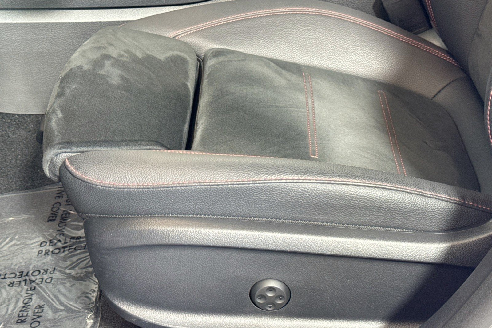 Certified Used 2025 Polar White Mercedes-Benz AMG® CLA 35 4MATIC Coupe image 18