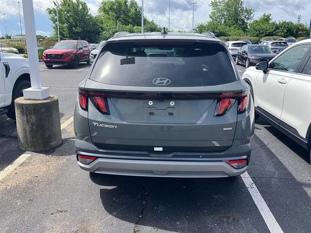 Used 2026 Hampton Gray Metallic Hyundai SEL image 6