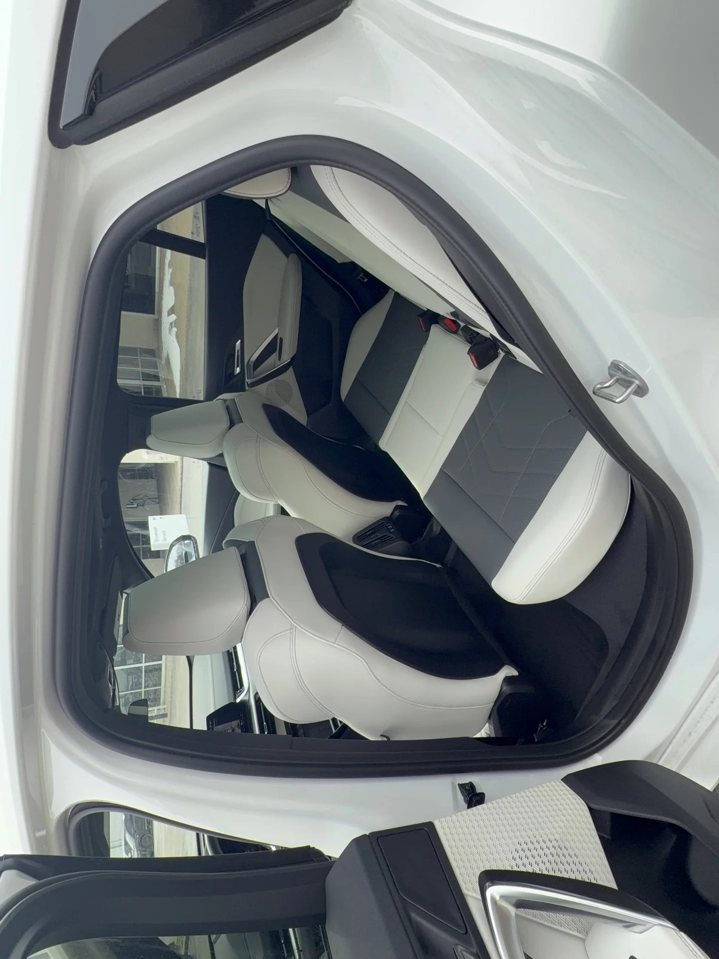 New 2026 Alpine White BMW xDrive28i image 17