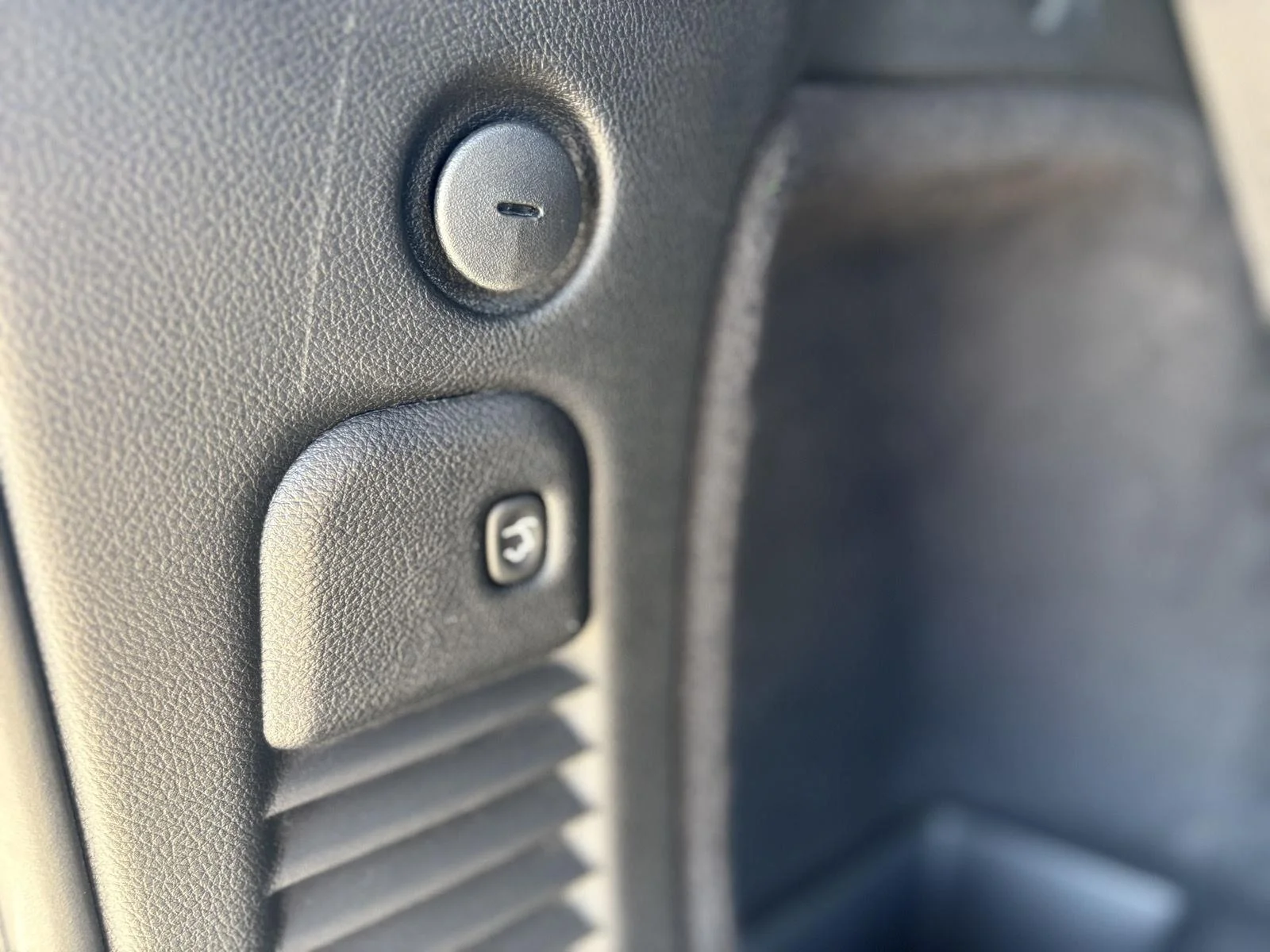 Used 2024 Frostbite Pearlcoat Dodge GT Plus image 33