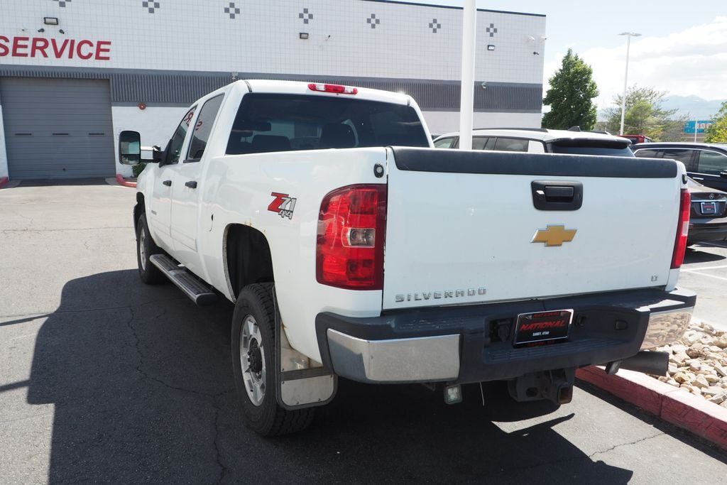 Used 2014 White Chevrolet LT image 3