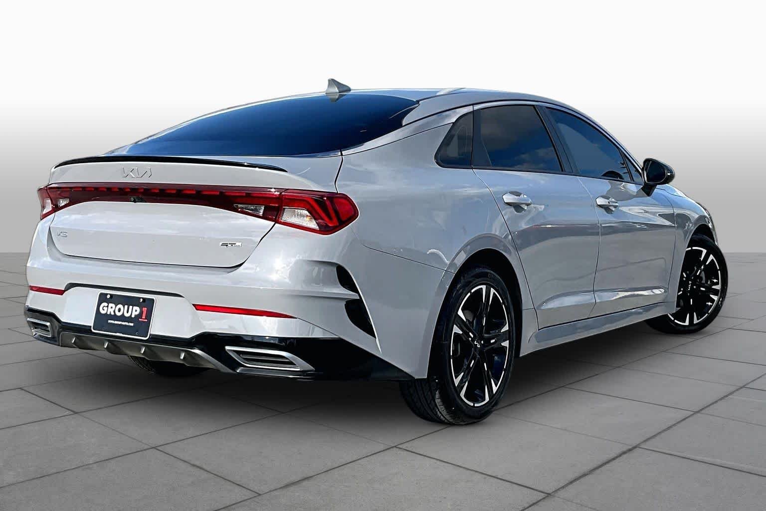 Used 2023 Wolf Gray Kia GT-Line image 13
