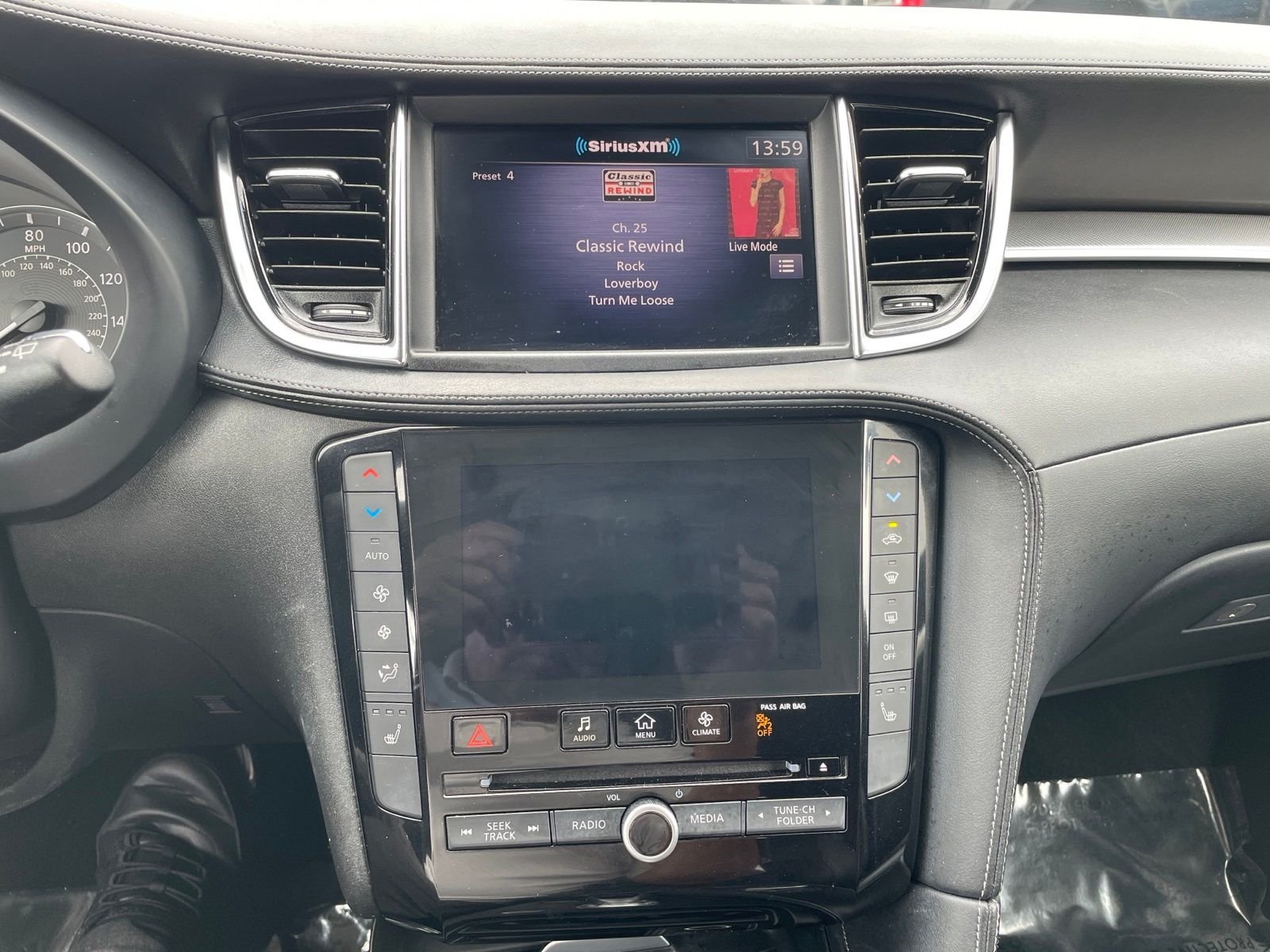 Used 2021 Gray INFINITI LUXE image 5