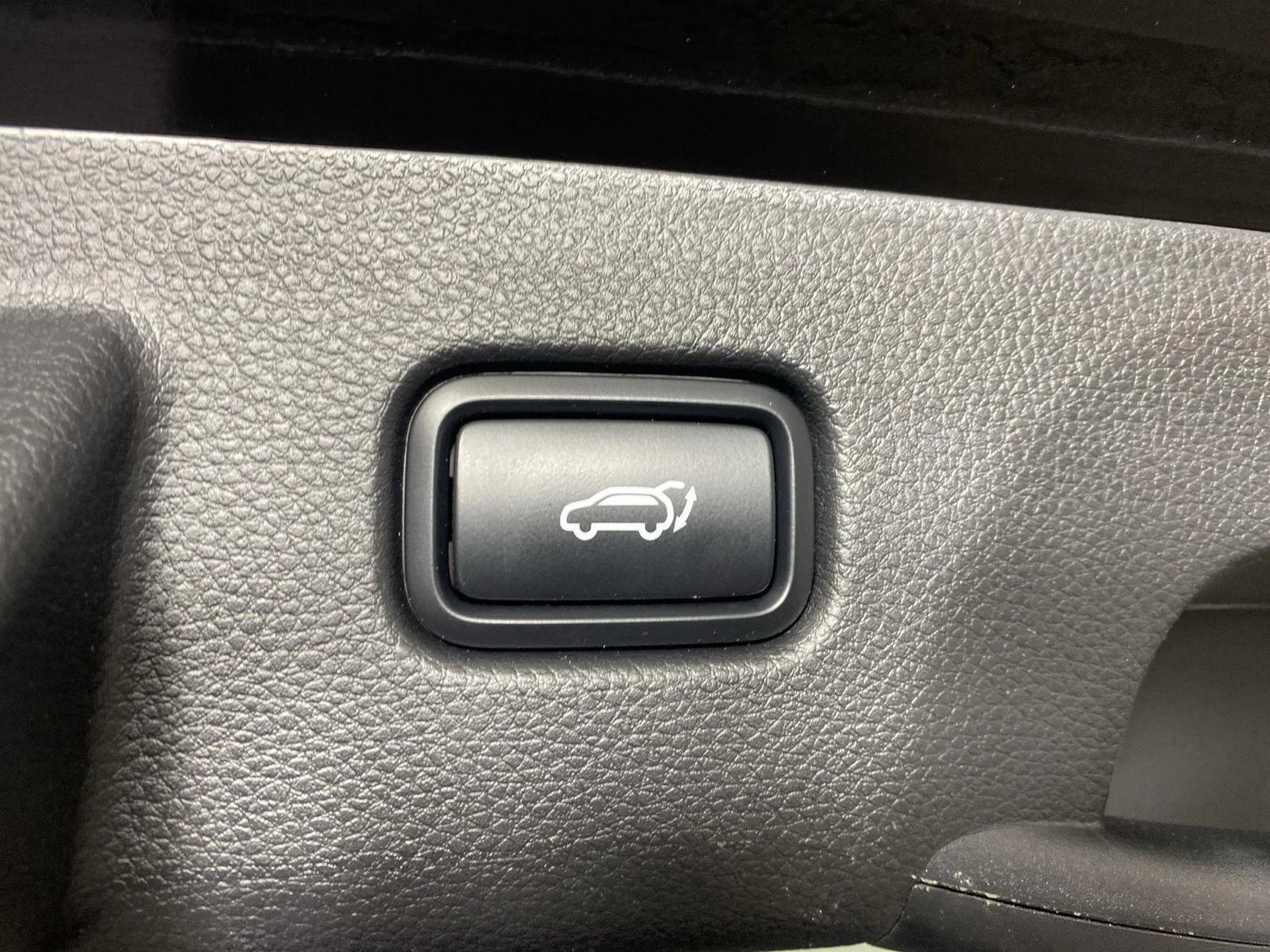 Used 2025 Fusion Black Kia SX image 30
