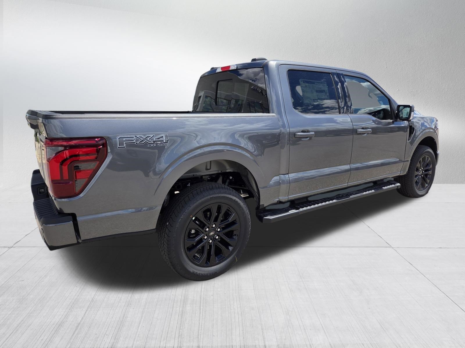 New 2026 Carbonized Gray Metallic Ford LARIAT image 4