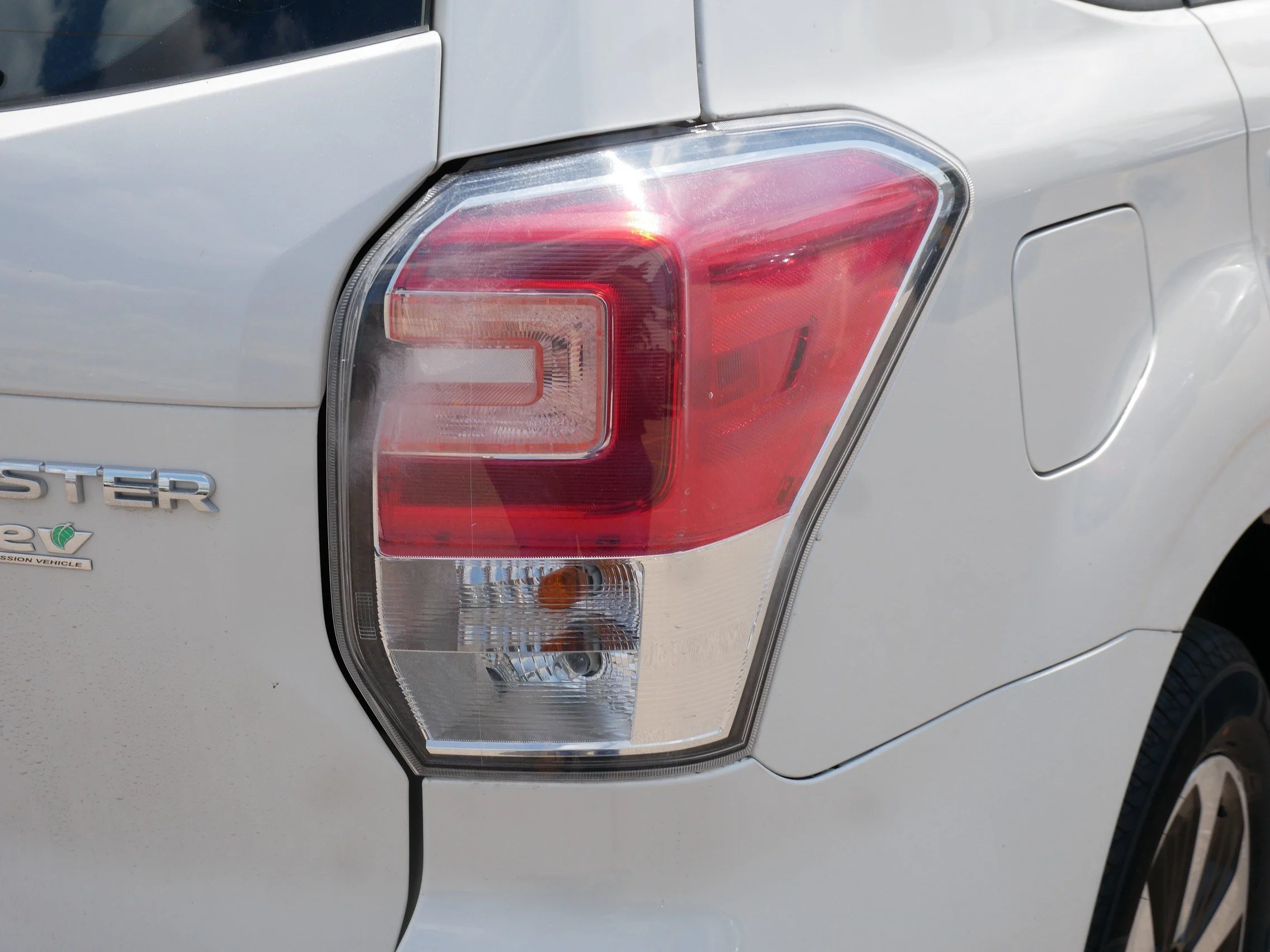 Used 2017 Crystal White Pearl Subaru 2.5I CVT image 17