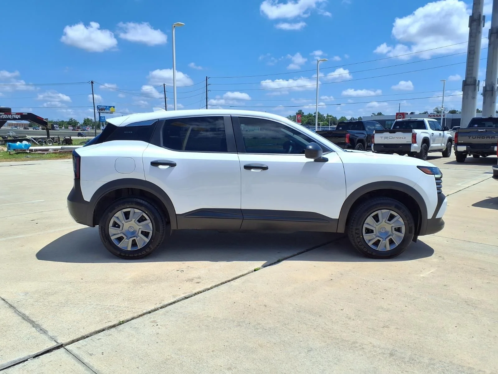 Used 2025 White Nissan S image 5