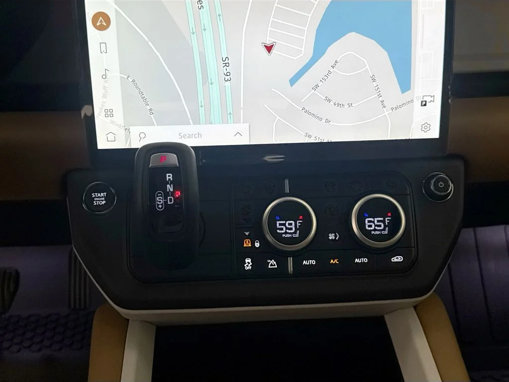 New 2026 Borasco Grey Land Rover X-Dynamic SE image 17