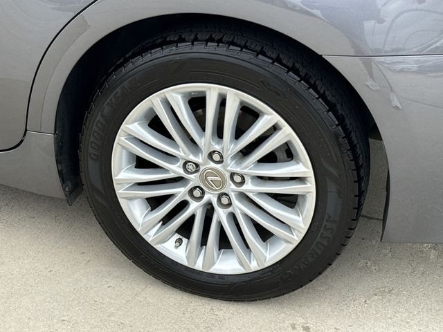 Used 2014 Nebula Gray Pearl Lexus 350 image 12