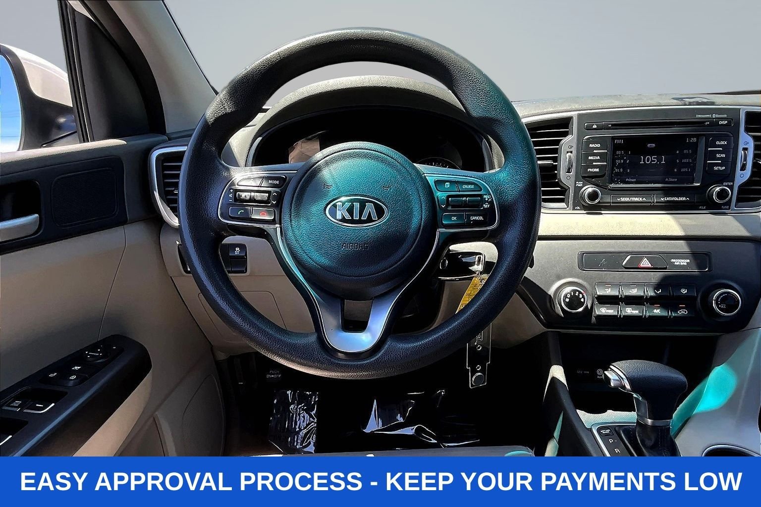 Used 2018 White Kia LX image 10
