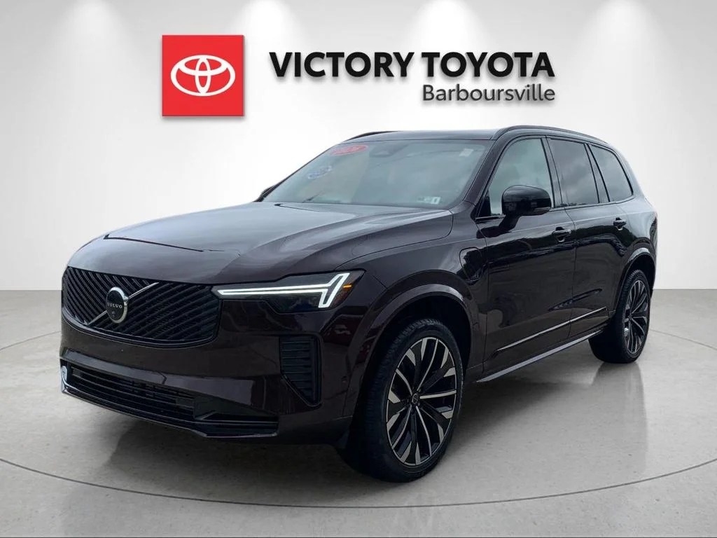 Used 2026 Red Volvo T8 Ultra image 1