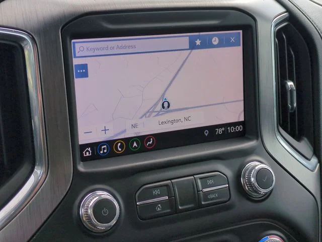 Used 2019 White GMC Denali image 18