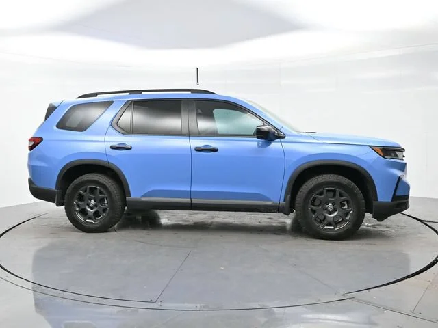 Used 2025 Blue Honda TrailSport image 8