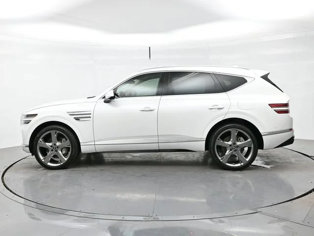 Used 2023 Uyuni White Genesis 4DR AWD 2.5 image 4